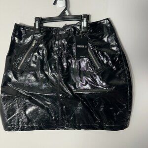 NWT New Forever 21 Womens Juniors Black Skirt Mini Short Medium Shiny EO